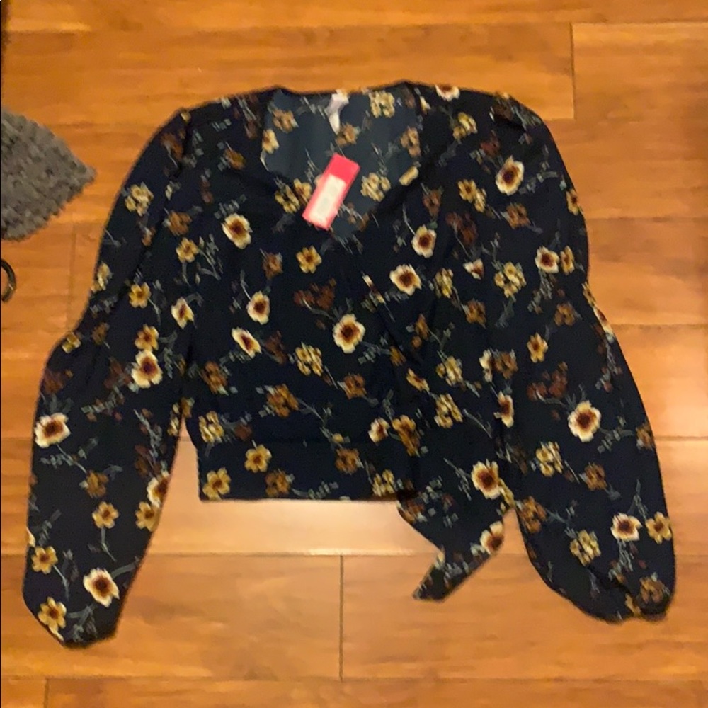 Floral  v neck tie knot blouse